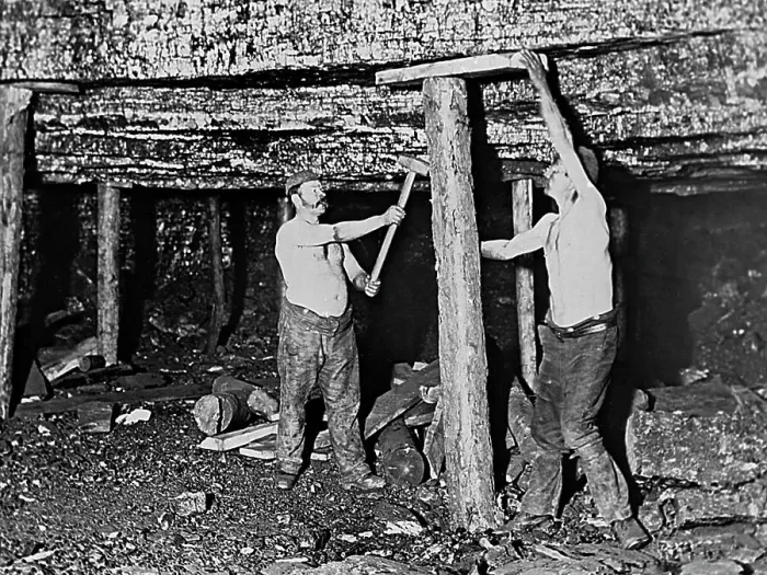 Framed Print : Fitting roof supports in a coal mine Framed Print : Fitting roof supports in a coal mine