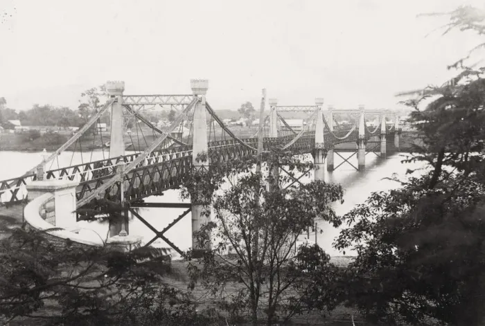 Framed Print : Fitzroy Bridge, Rockhampton, Queensland, Australia Framed Print : Fitzroy Bridge, Rockhampton, Queensland, Australia
