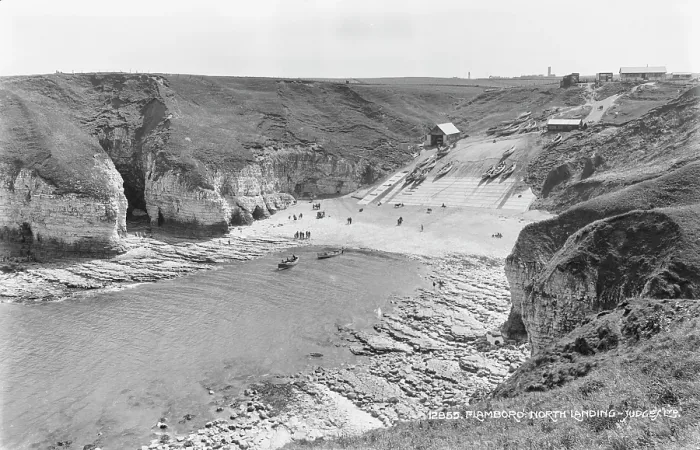 Framed Print : Flamborough North Landing Framed Print : Flamborough North Landing