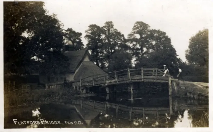 Framed Print : Flatford Bridge, Flatford, Suffolk Framed Print : Flatford Bridge, Flatford, Suffolk