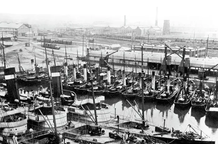 Framed Print : Fleetwood Wyre Dock early 1900s Framed Print : Fleetwood Wyre Dock early 1900s