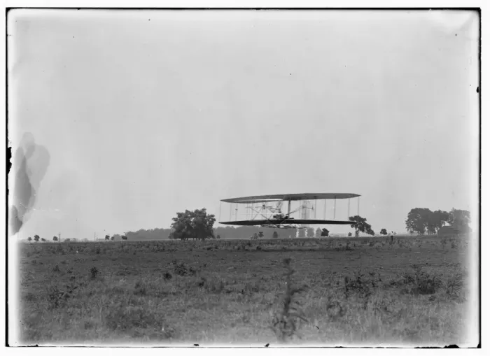 Framed Print : Flight 30: machine close to the ground, Wilbur piloting, cov Framed Print : Flight 30: machine close to the ground, Wilbur piloting, cov