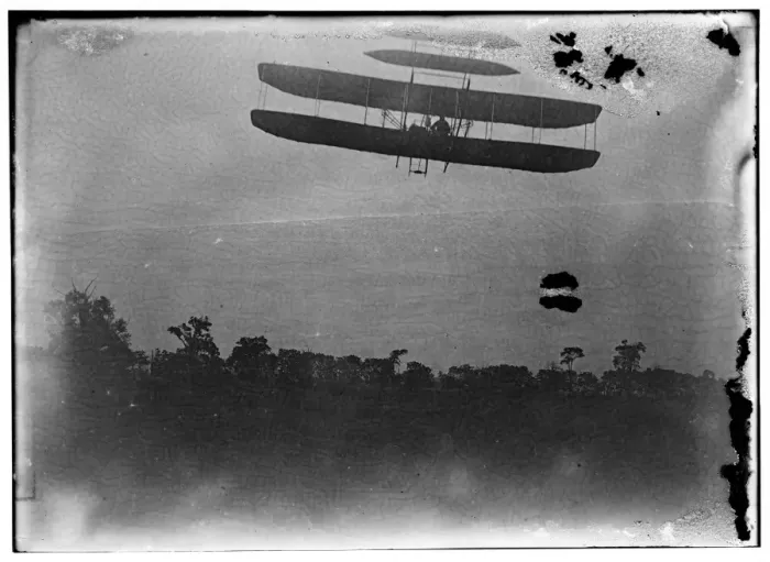 Framed Print : Flight 41: Orville flying to the left at a height of about 6 Framed Print : Flight 41: Orville flying to the left at a height of about 6