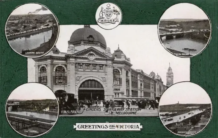 Framed Print : Flinders Street Railway Station, Melbourne, Australia