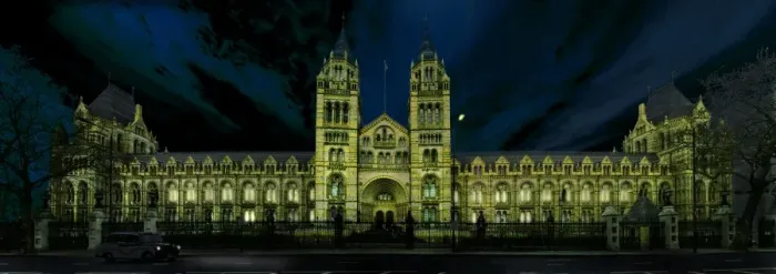 Framed Print : Floodlit view of the Natural History Museum, London Framed Print : Floodlit view of the Natural History Museum, London