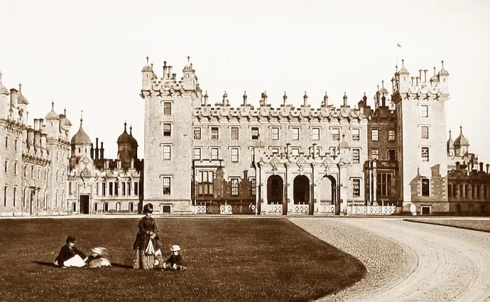 Framed Print : Floors Castle, Scotland Framed Print : Floors Castle, Scotland