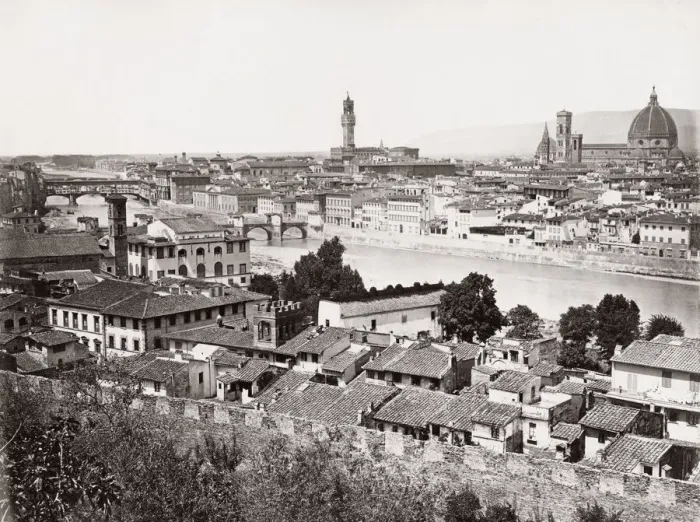 Framed Print : Florence, Firenze, across the River Arno, Italy Framed Print : Florence, Firenze, across the River Arno, Italy