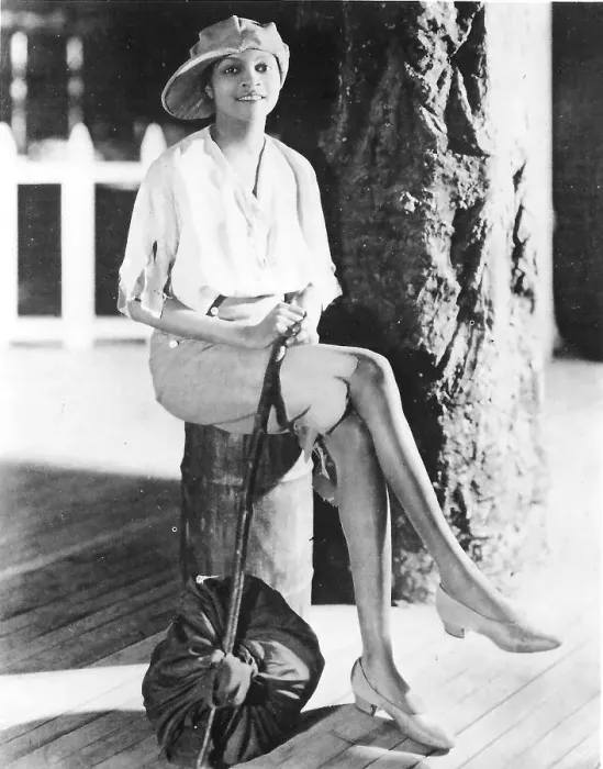 Framed Print : Florence Mills in Dover Street to Dixie Framed Print : Florence Mills in Dover Street to Dixie