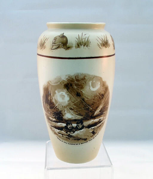 Flower vase with ornate border - Bairnsfatherware