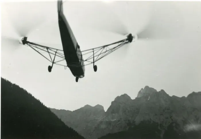 Framed Print : Focke Achgelis Fa223 Drache (Dragon) during mountain tes? Framed Print : Focke Achgelis Fa223 Drache (Dragon) during mountain tes?