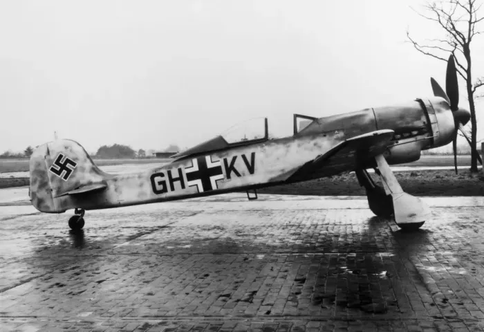 Framed Print : Focke Wulf FW-190 Framed Print : Focke Wulf FW-190