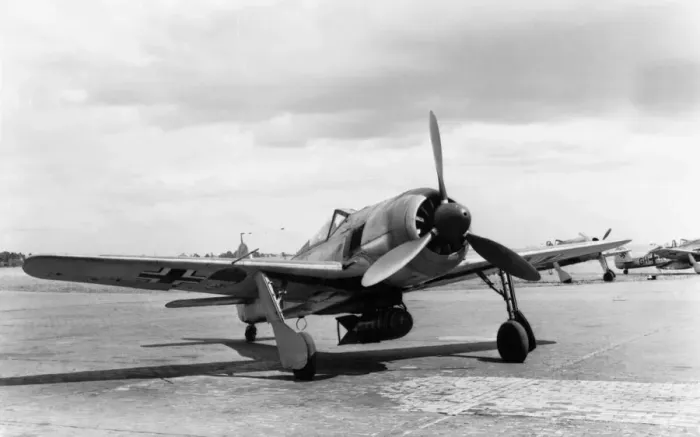 Framed Print : Focke Wulf FW-190 Framed Print : Focke Wulf FW-190