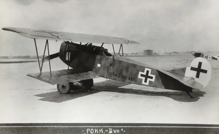 Framed Print : Fokker D-VII / 7 Framed Print : Fokker D-VII / 7