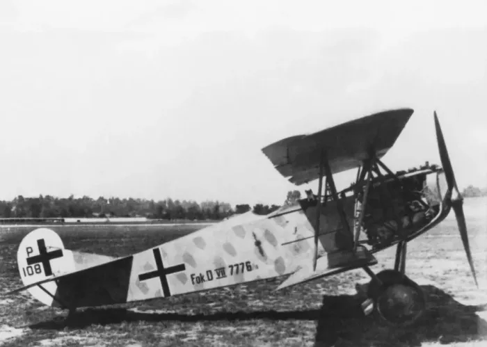 Framed Print : Fokker D-VII / 7 Framed Print : Fokker D-VII / 7
