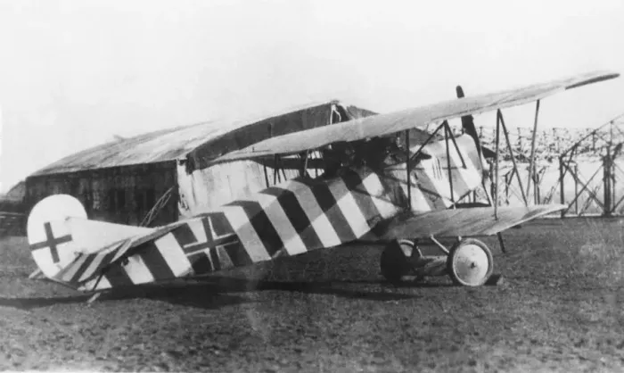 Framed Print : Fokker D-VII / 7 Framed Print : Fokker D-VII / 7