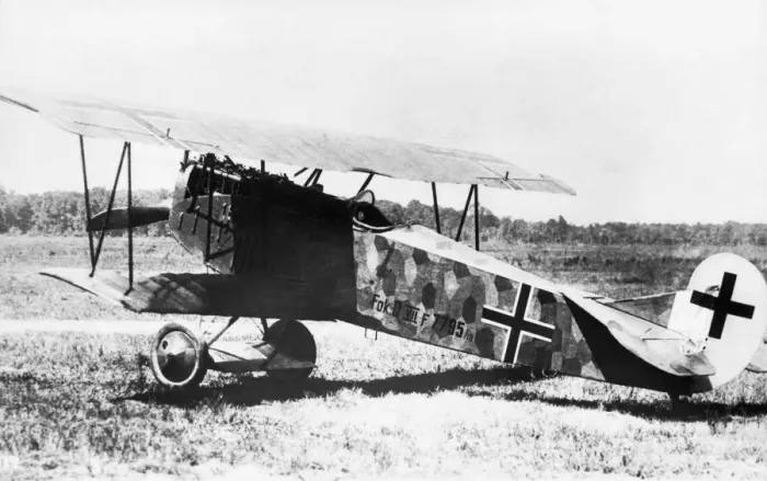 Framed Print : Fokker D-VII / 7 Framed Print : Fokker D-VII / 7