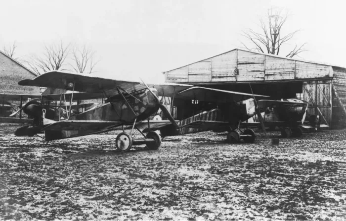Framed Print : Fokker D-VII / 7 Framed Print : Fokker D-VII / 7