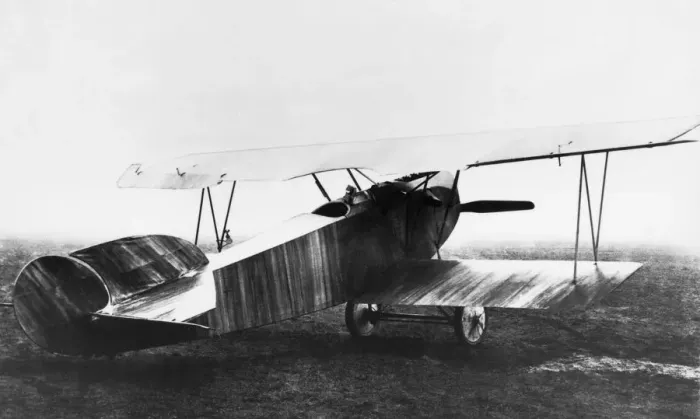 Framed Print : Fokker D-VII / 7 Framed Print : Fokker D-VII / 7
