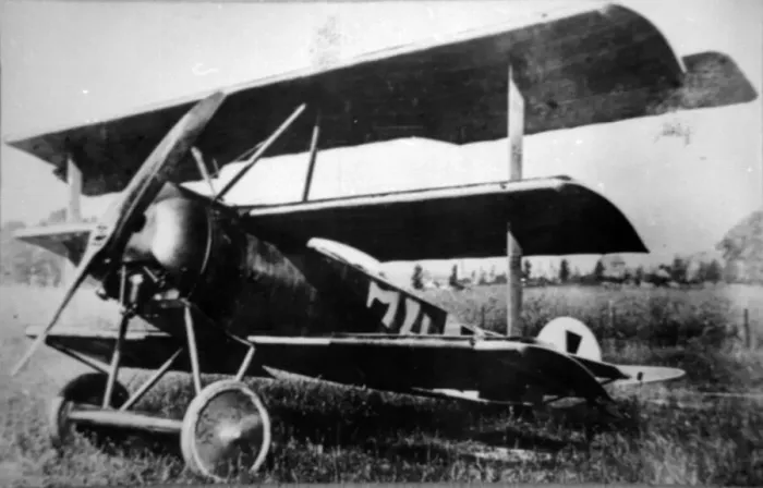 Framed Print : Fokker DrI produced to counter the Sopwith Triplane, it Framed Print : Fokker DrI produced to counter the Sopwith Triplane, it