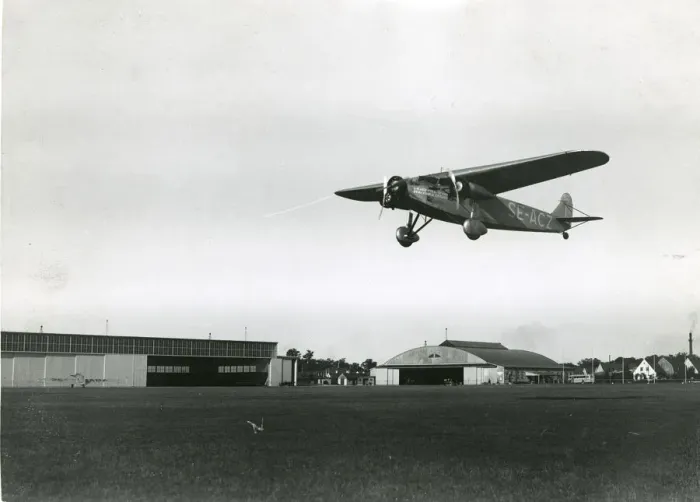 Framed Print : Fokker FXII, SE-ACZ, of A-B Aerotransport Framed Print : Fokker FXII, SE-ACZ, of A-B Aerotransport