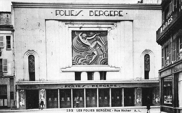 The Folies Berg貥, Paris