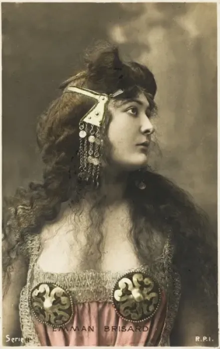 Framed Print : Folies Bergere - dancer portrait Framed Print : Folies Bergere - dancer portrait