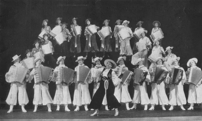 Framed Print : Folies de Femmes at the French Casino, New York Framed Print : Folies de Femmes at the French Casino, New York