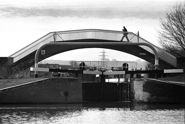 Framed Print : Footbridge over Tinsley Locks, Sheffield Framed Print : Footbridge over Tinsley Locks, Sheffield