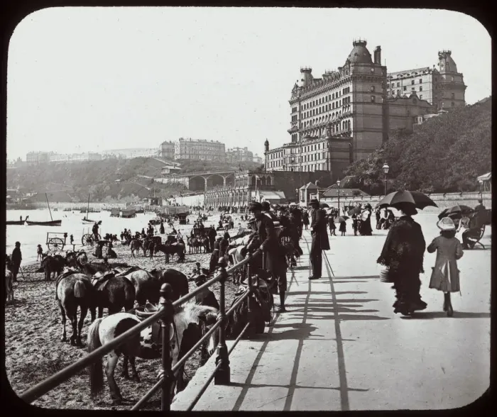 Framed Print : Foreshore Road, Scarborough, North Yorkshire Framed Print : Foreshore Road, Scarborough, North Yorkshire