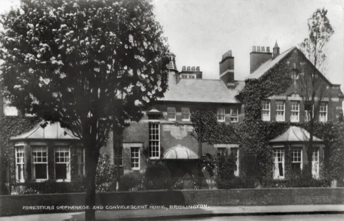 Framed Print : Foresters Orphanage and Convalescent Home, Bridlington Framed Print : Foresters Orphanage and Convalescent Home, Bridlington