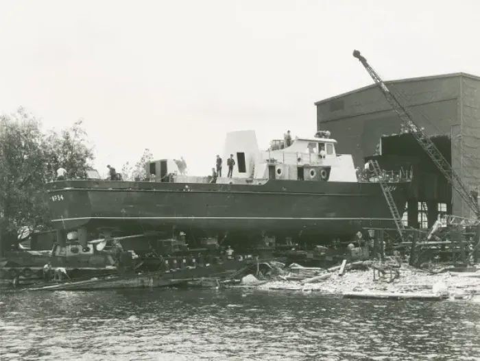 Framed Print : Fort Steele fast cruiser MP34 in dry dock Framed Print : Fort Steele fast cruiser MP34 in dry dock