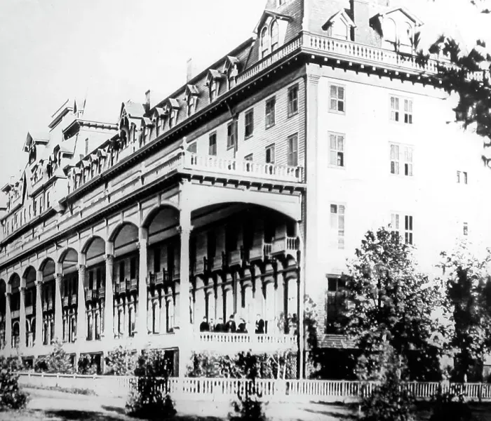 Framed Print : Fort William Henry Hotel, Lake George, USA Framed Print : Fort William Henry Hotel, Lake George, USA