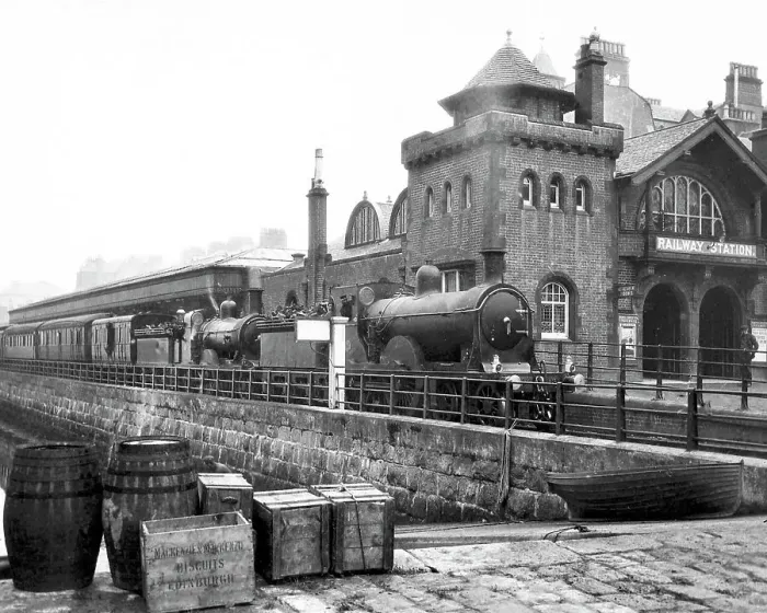 Framed Print : Fort William Railway Station Framed Print : Fort William Railway Station
