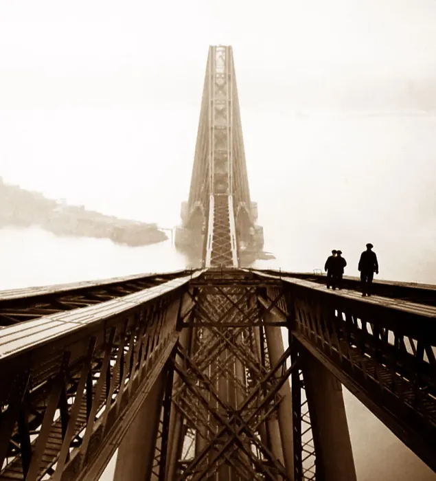 Framed Print : Forth Bridge maintenance workers, probably early 1900s