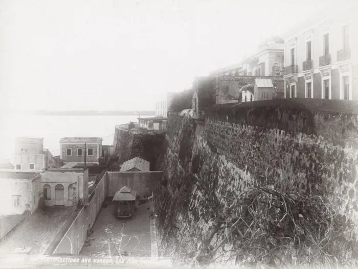 Framed Print : Fortifications and harbour, San juan, Puerto Rico Framed Print : Fortifications and harbour, San juan, Puerto Rico
