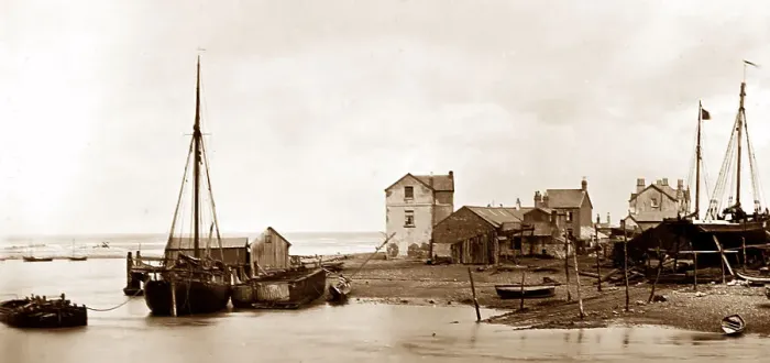 Framed Print : Foryd, North Wales, early 1900s Framed Print : Foryd, North Wales, early 1900s