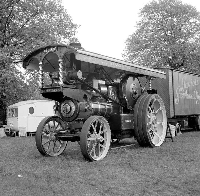 Framed Print : Foster Showman's Road Locomotive number: 14632, Success Framed Print : Foster Showman's Road Locomotive number: 14632, Success