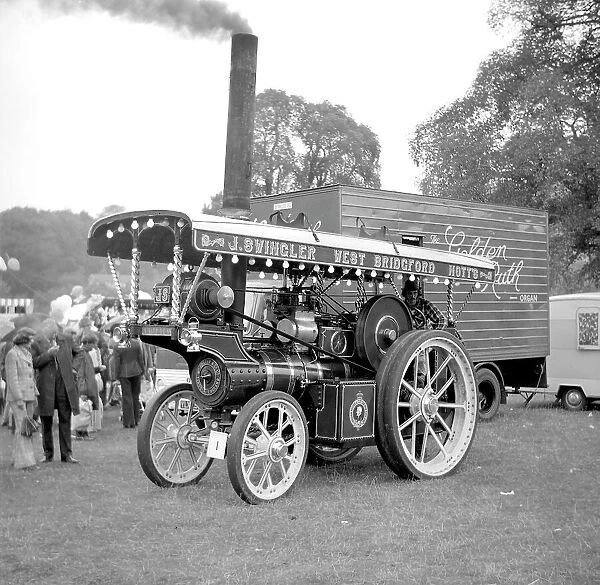Foster Showman's Tractor number 12509, Maid Marian