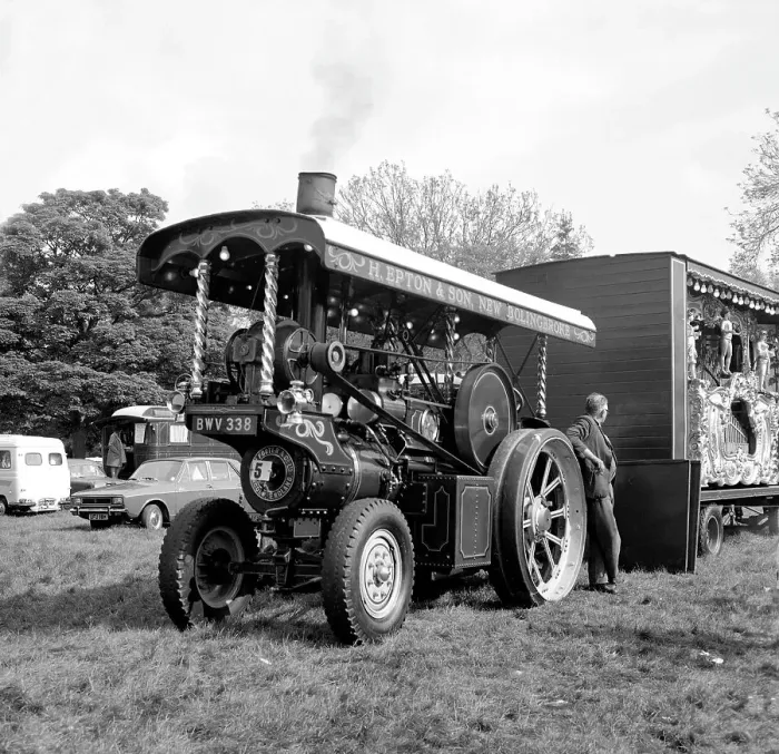 Framed Print : Foster Showman's Tractor number: 14639, John Michael Framed Print : Foster Showman's Tractor number: 14639, John Michael