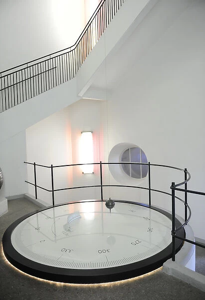 Foucault Pendulum. Experiment to demostrate the rotation of
