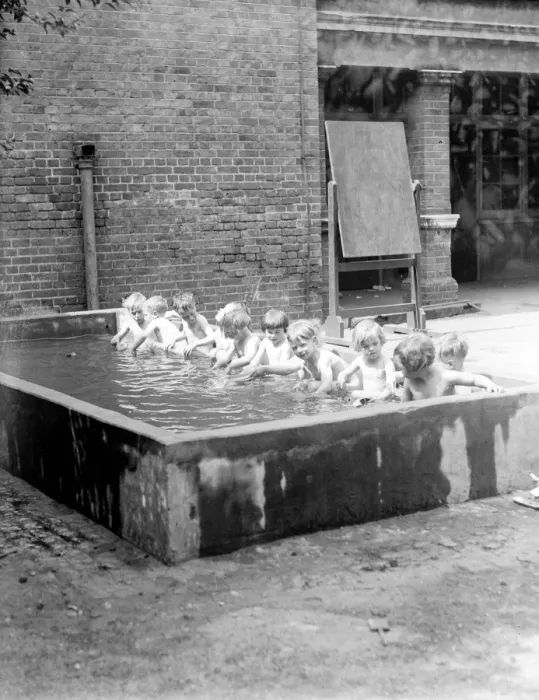 Framed Print : FOUNDLINGS IN A TANK Framed Print : FOUNDLINGS IN A TANK