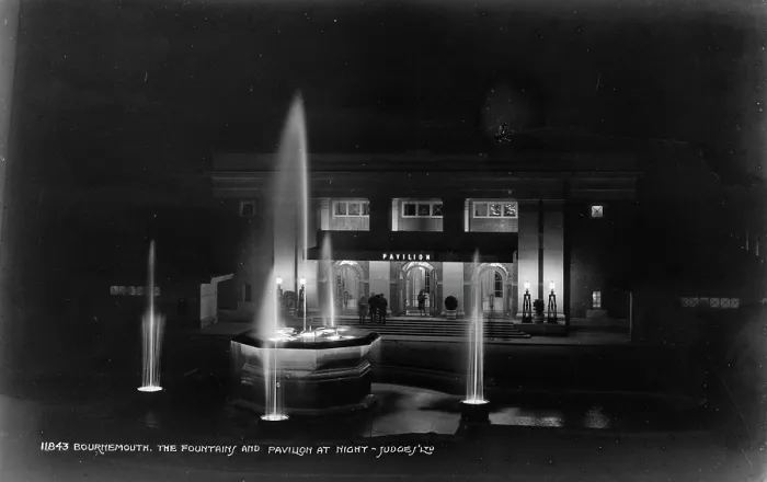 Framed Print : The Fountain and Pavilion at Night Framed Print : The Fountain and Pavilion at Night
