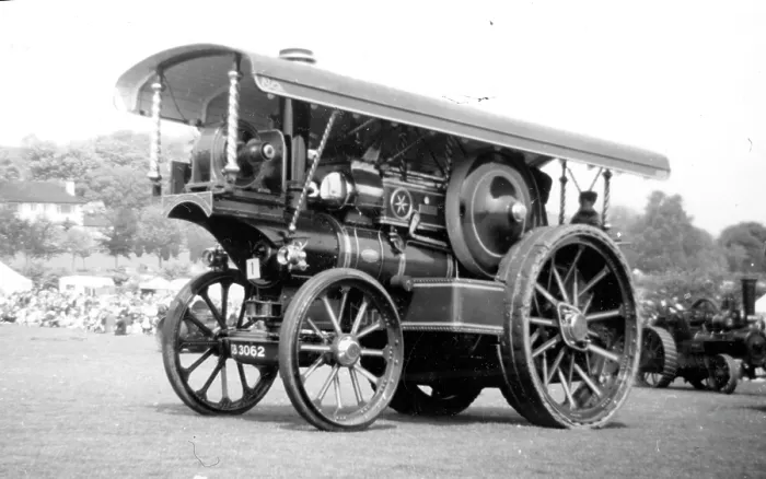 Framed Print : Fowler Showman's Road Locomotive number: 15116, Bertha Framed Print : Fowler Showman's Road Locomotive number: 15116, Bertha