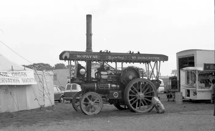 Framed Print : Fowler Showmans Tractor 14798, Firefly Framed Print : Fowler Showmans Tractor 14798, Firefly