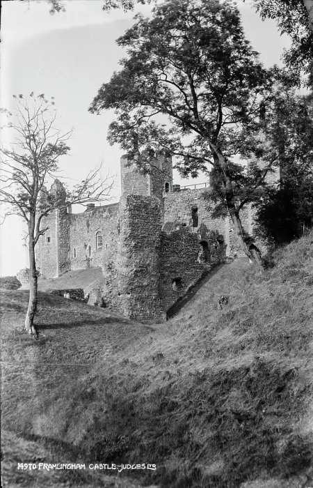 Framed Print : Framlingham Castle Framed Print : Framlingham Castle