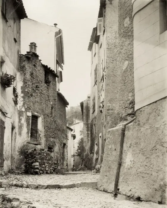 Framed Print : France c. 1890 - Menton, street in the old town Framed Print : France c. 1890 - Menton, street in the old town