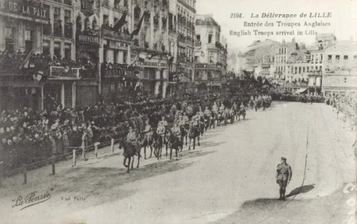 Framed Print : France, Lille - The arrival of English Troops Framed Print : France, Lille - The arrival of English Troops