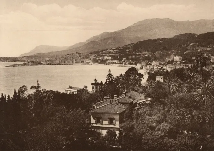 Framed Print : France Menton Framed Print : France Menton