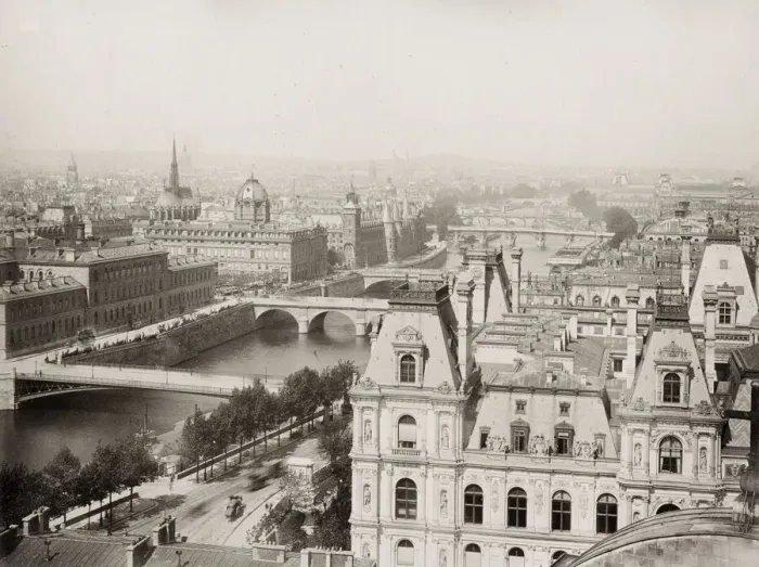 Framed Print : France - view of the River Seine, bridges and city centre, Paris Framed Print : France - view of the River Seine, bridges and city centre, Paris