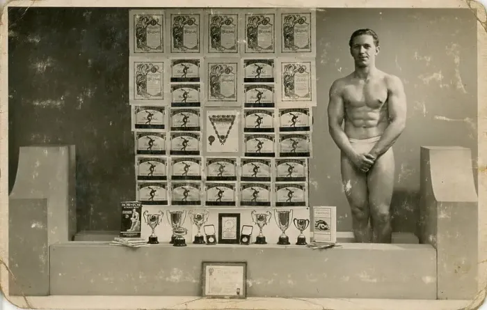 Framed Print : Frank Bell Body Builder from Darlington Framed Print : Frank Bell Body Builder from Darlington